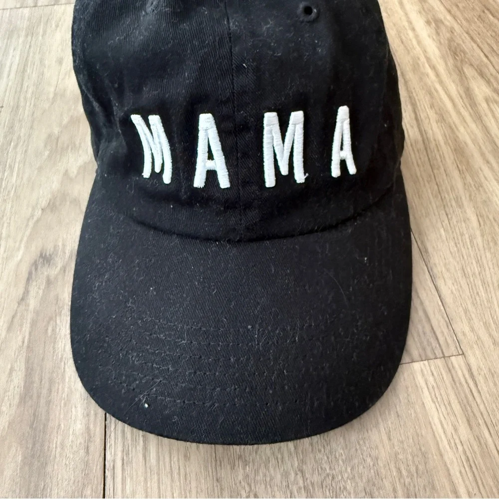 Rey to Z Black 'MAMA' Cap One Size